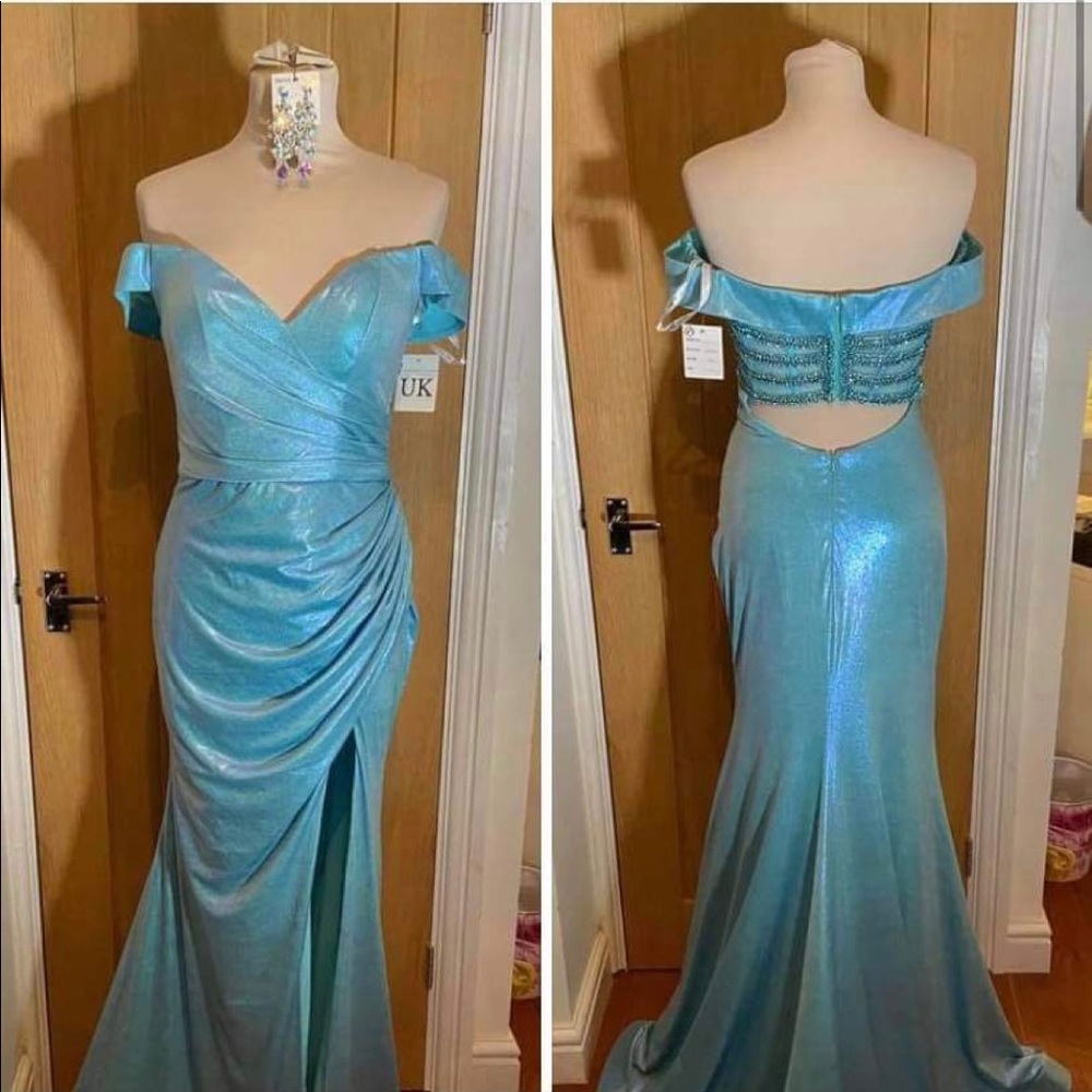 Rachel Allen size 4 New Prom -Pageant —one of a kind !